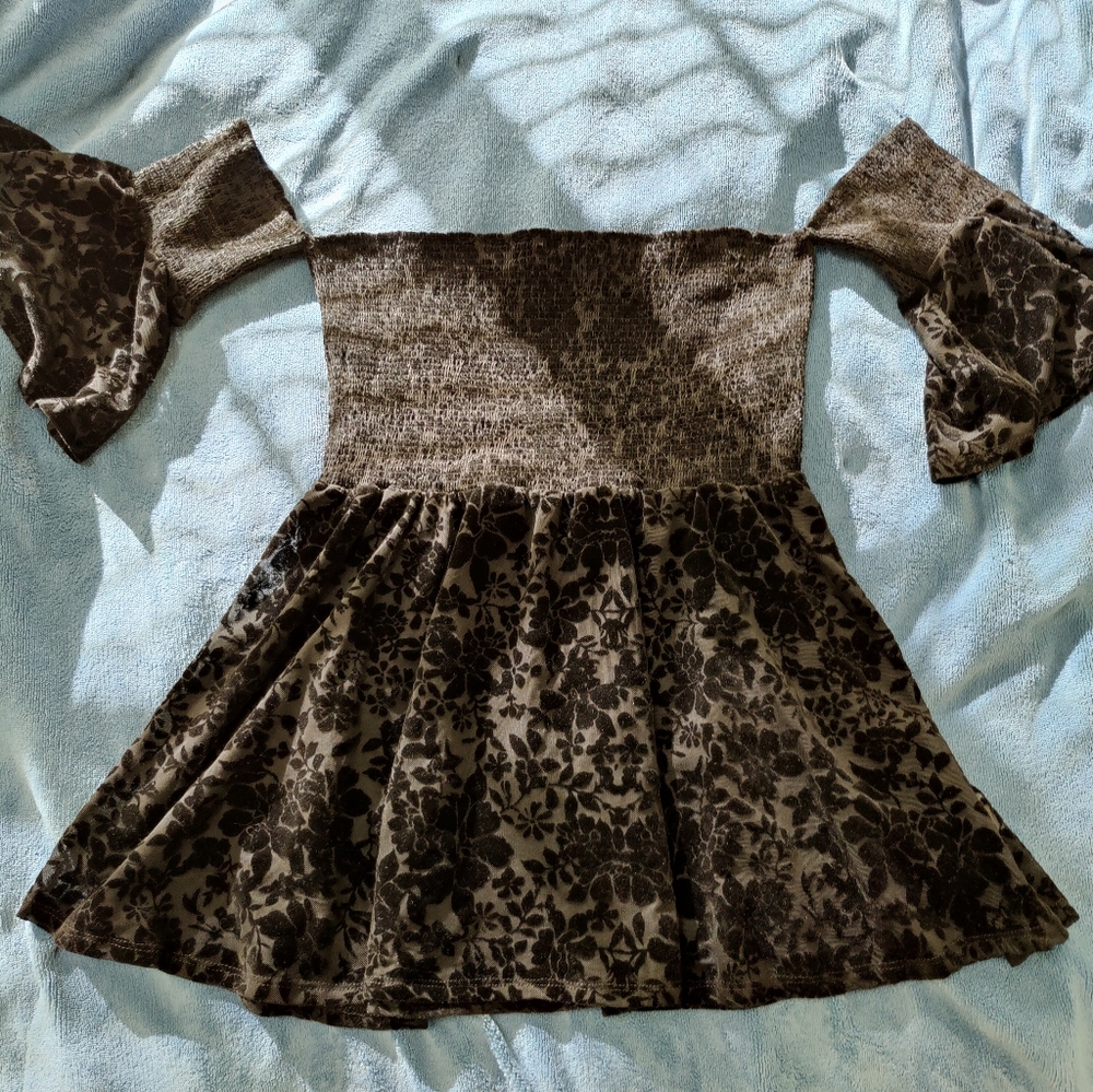 Francesca's Off Shoulder Velvet shirt NWOT